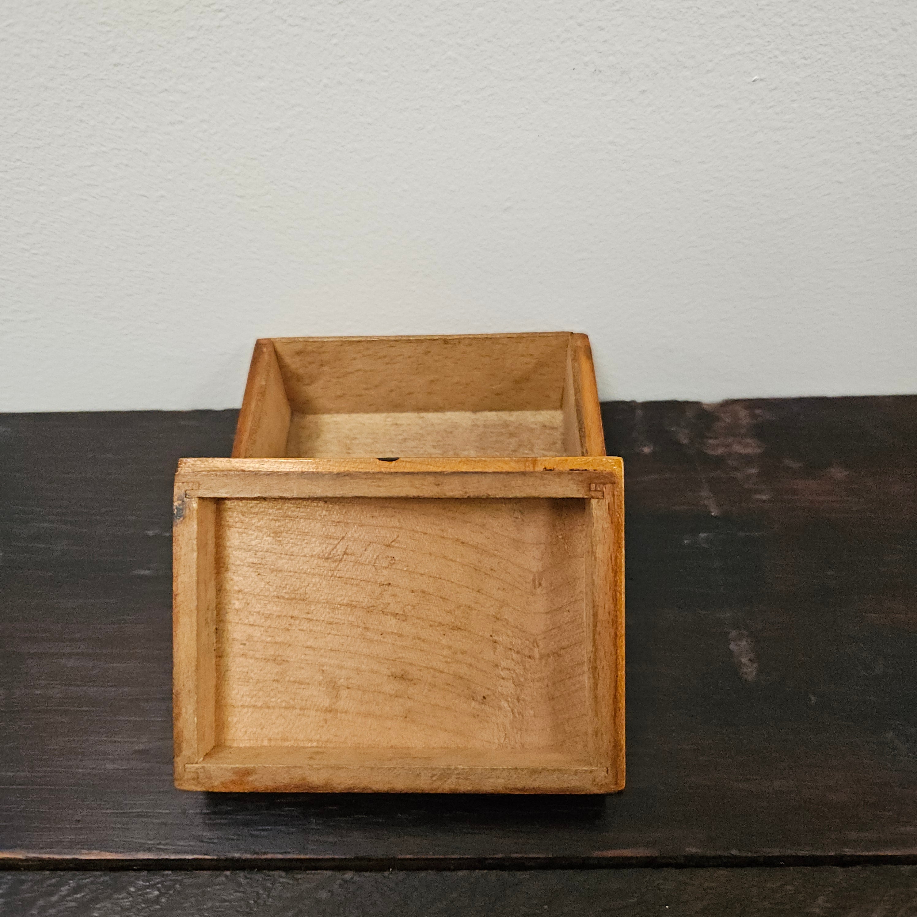 Mauchline Ware Lidded Wooden Trinket Box | Antique & Vintage | Moonee Ponds Antiques | Australia Wide Delivery