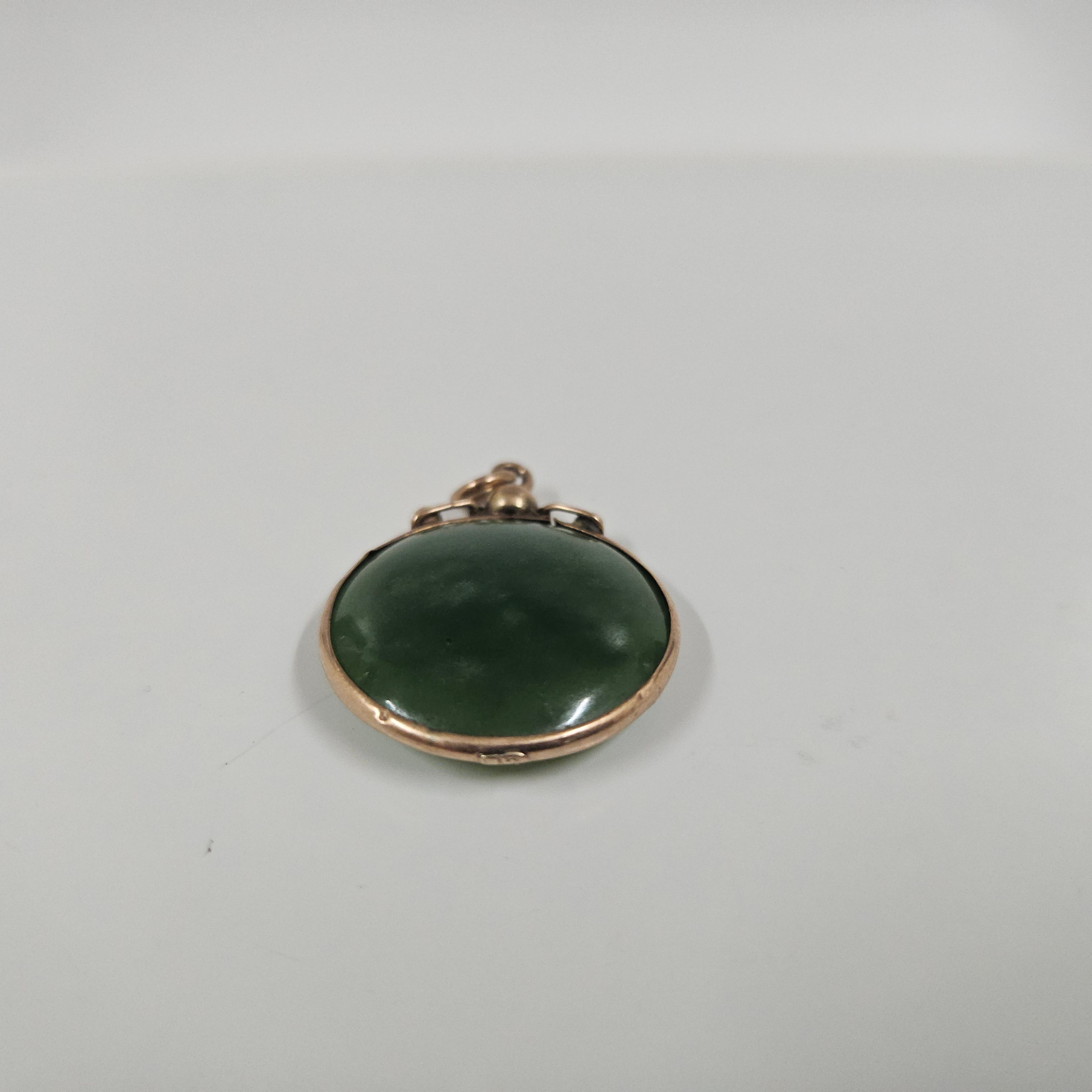 9 Carat Gold & Jade Antique Pendant | Antique & Vintage | Moonee Ponds Antiques | Australia Wide Delivery