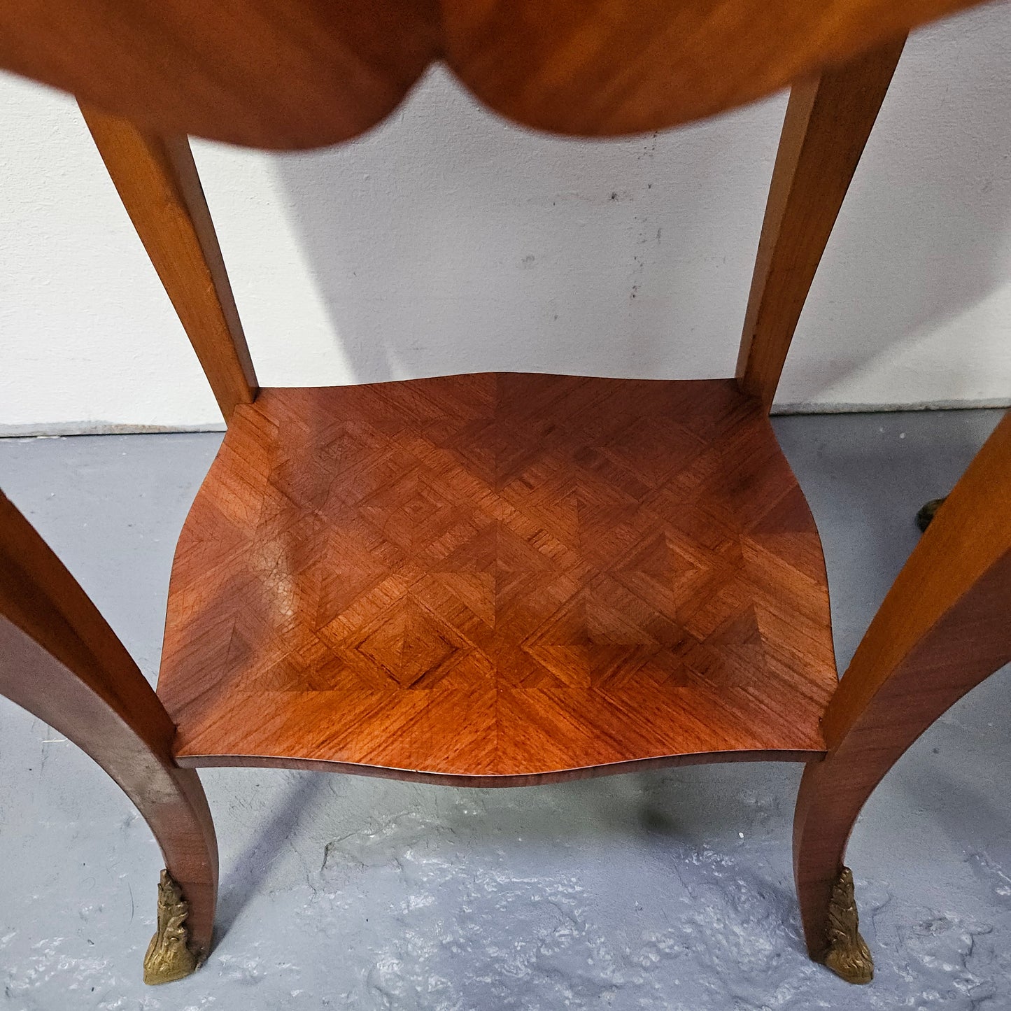 Louis XV Style Pair of French Inlaid Kingwood Bedside Cabinets