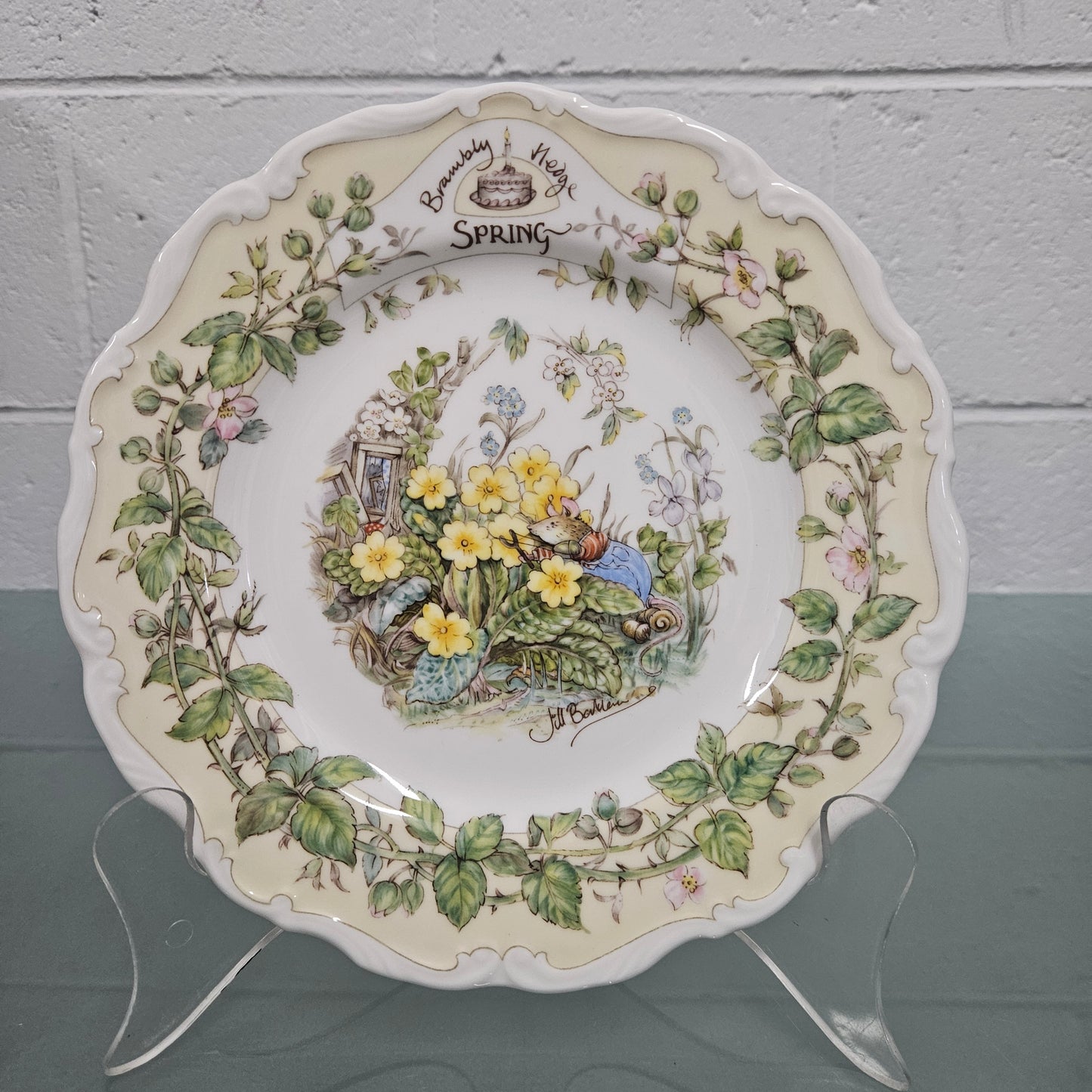 Vintage Set of 4 Seasons Brambly Plates