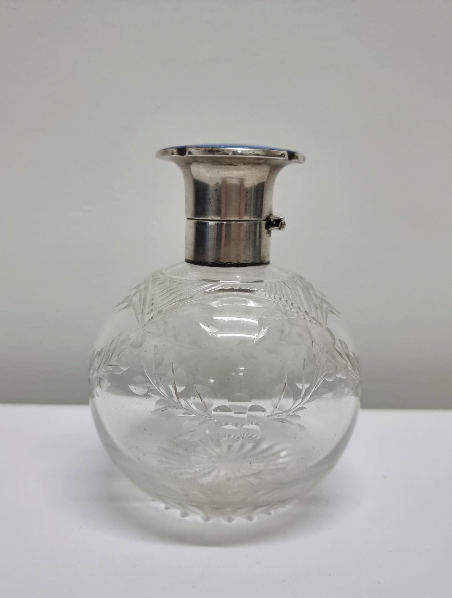 Superb Art Deco Scent Bottle