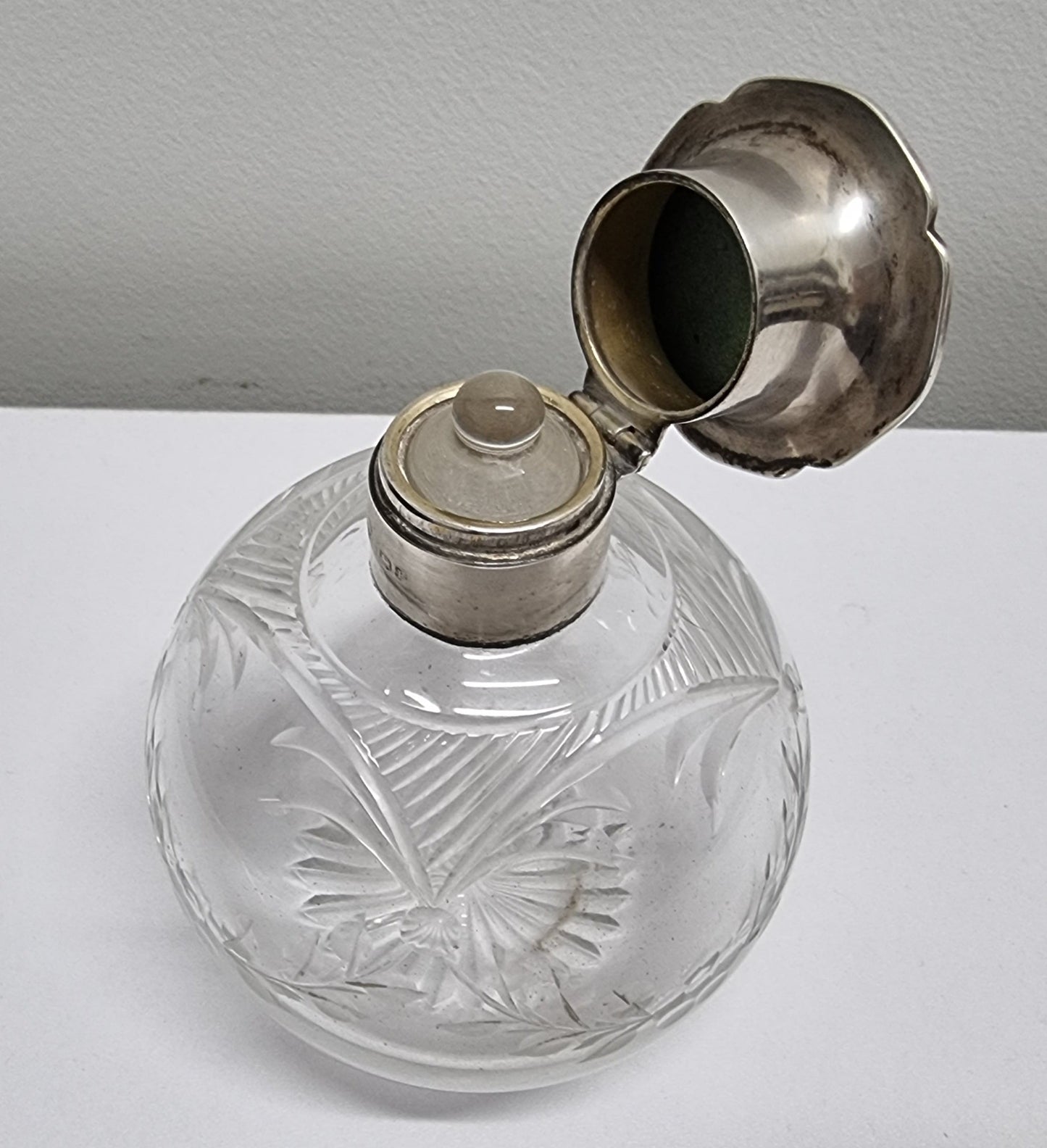 Superb Art Deco Scent Bottle