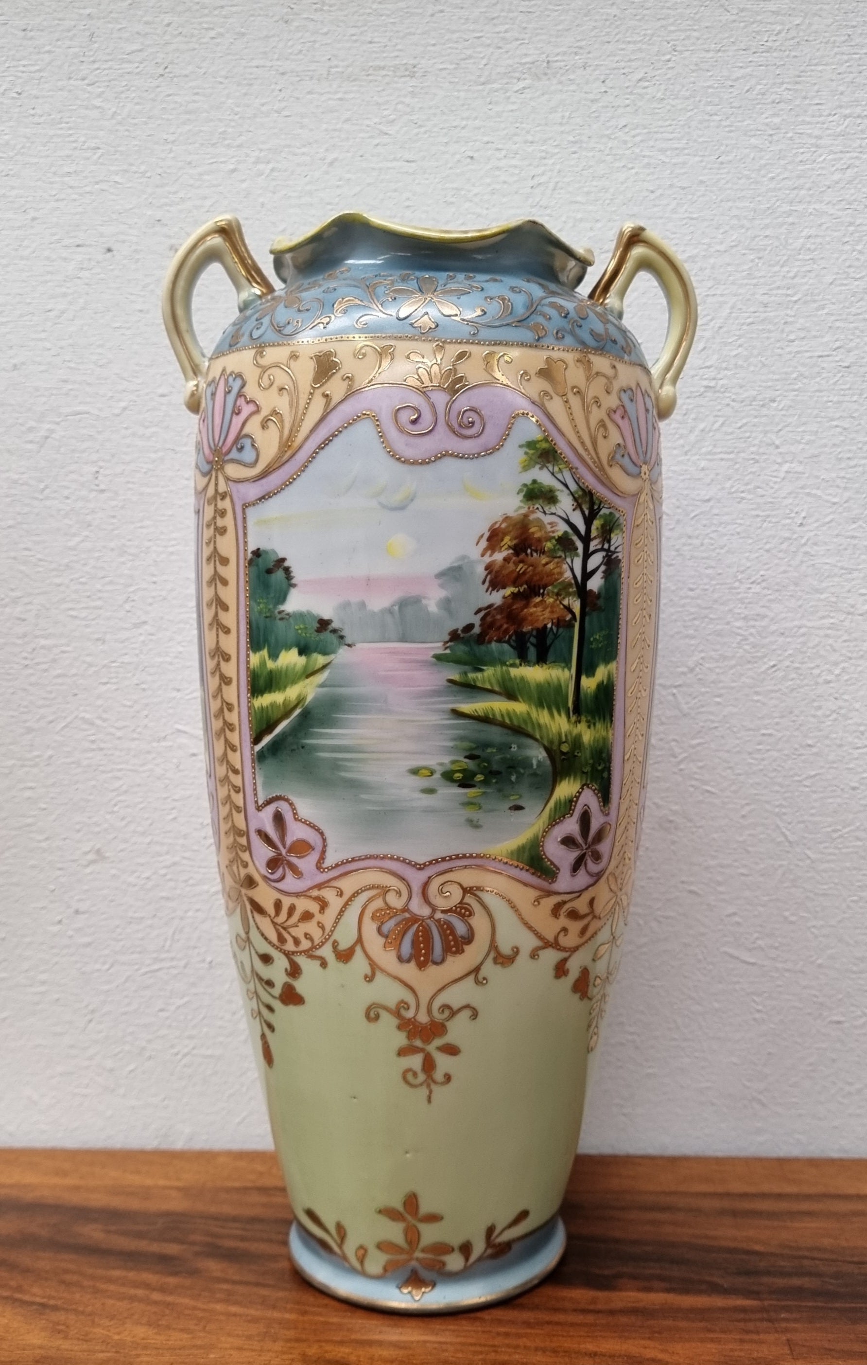 Beautiful Hand Painted Japanese Vase | Antique & Vintage | Moonee Ponds Antiques | Australia Wide Delivery