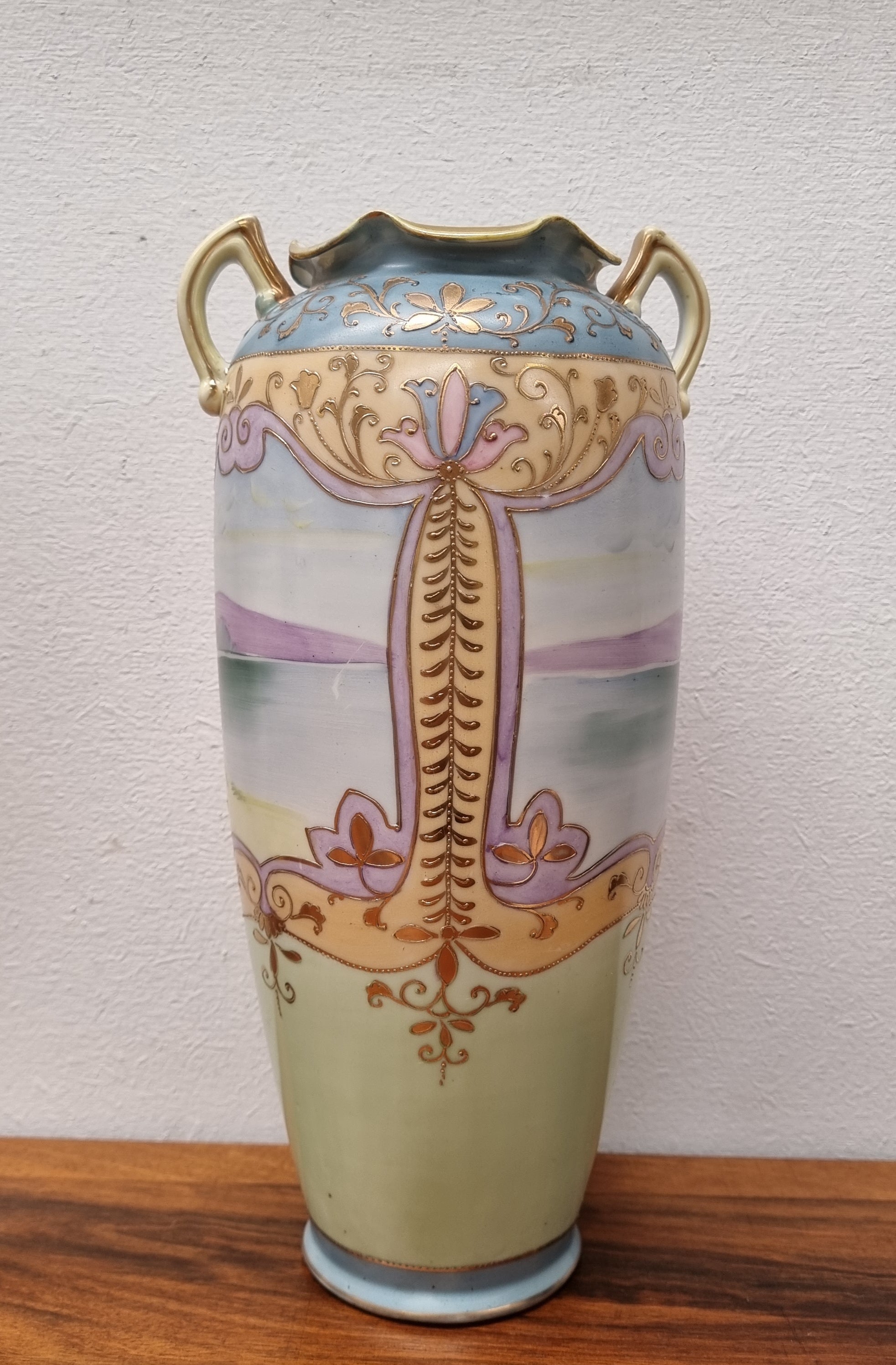 Beautiful Hand Painted Japanese Vase | Antique & Vintage | Moonee Ponds Antiques | Australia Wide Delivery