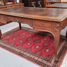 French 19th Century Louis XV Style Bureau Plat With Leather Top