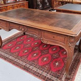 French 19th Century Louis XV Style Bureau Plat With Leather Top