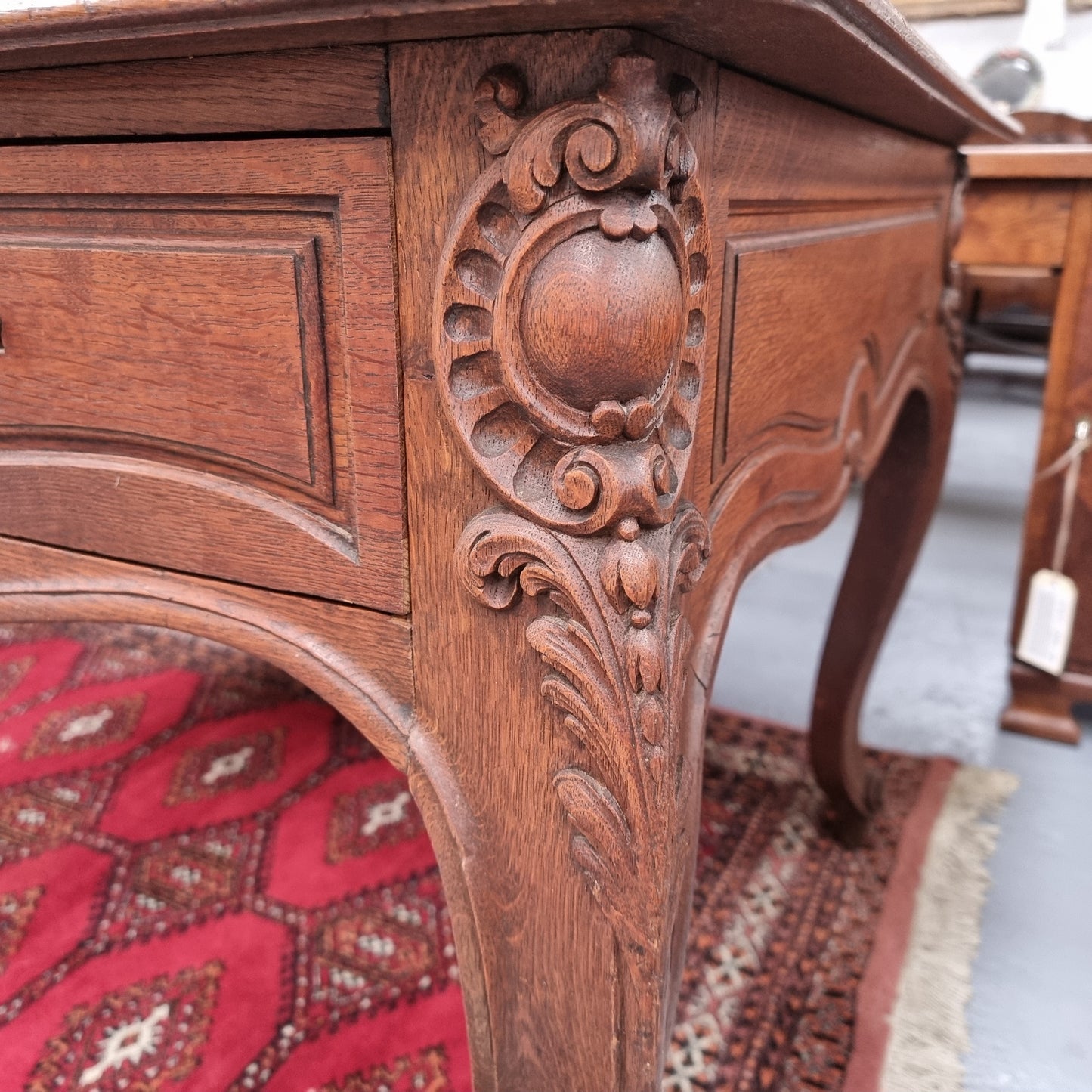 French 19th Century Louis XV Style Bureau Plat With Leather Top