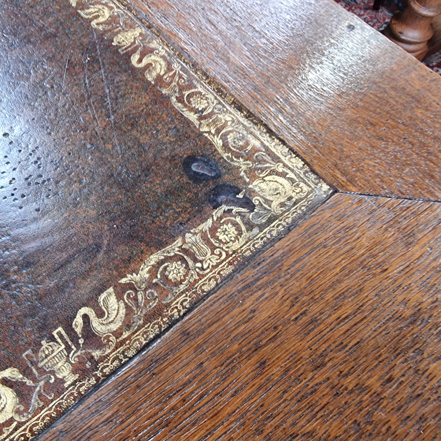 French 19th Century Louis XV Style Bureau Plat With Leather Top