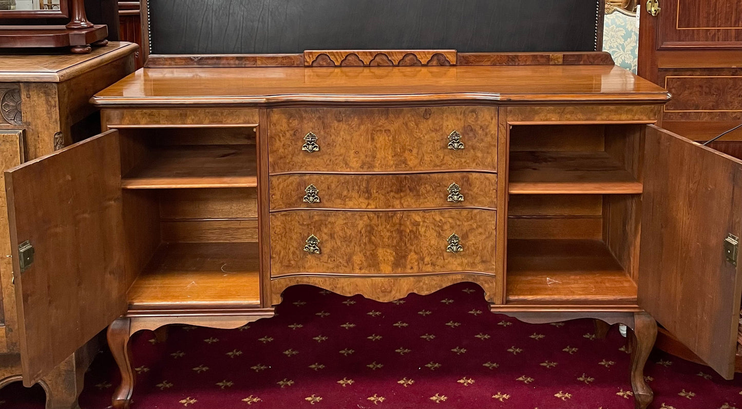 Burr Walnut Sideboard With Three Drawers & Two Doors