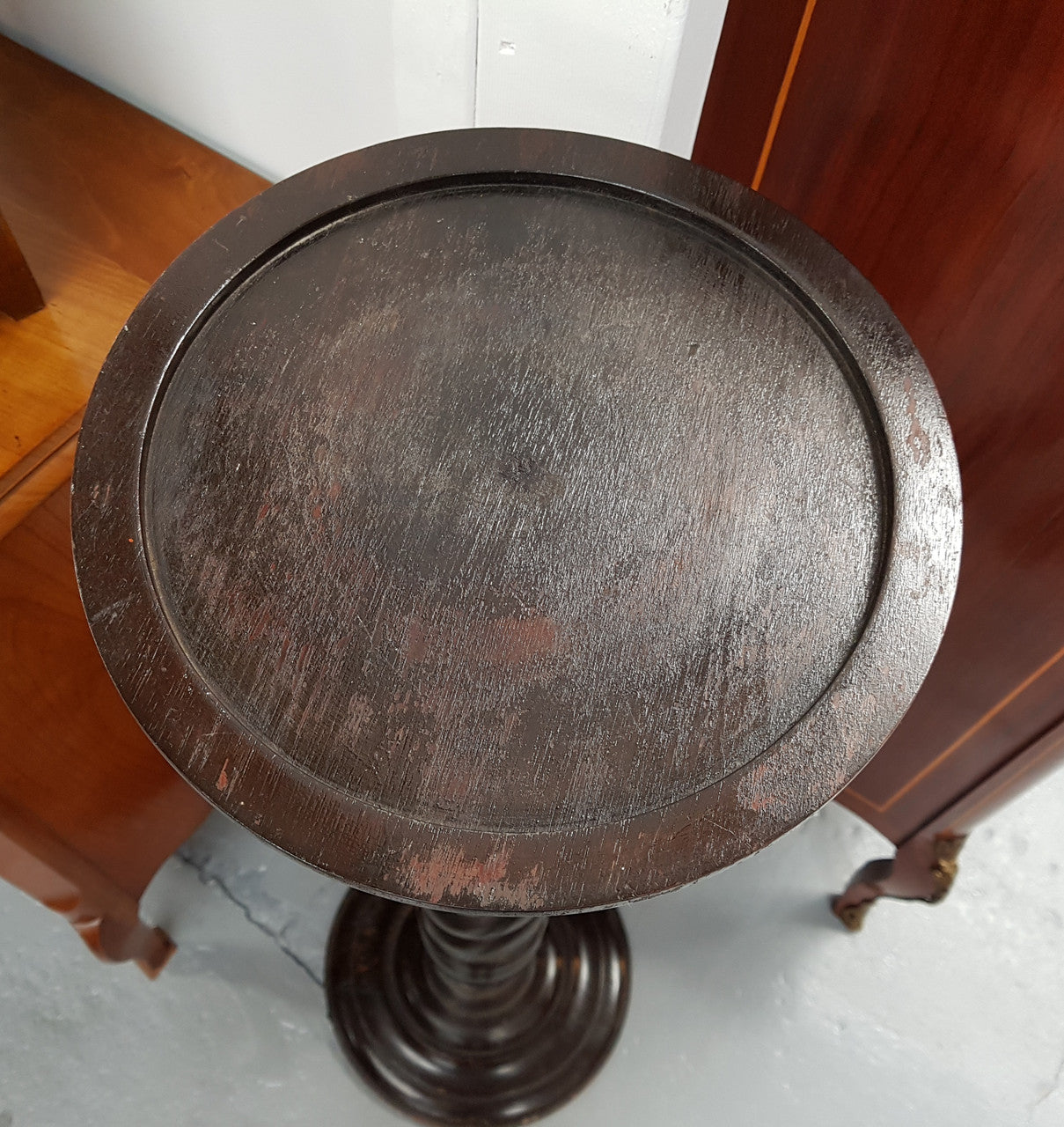 A Victorian round walnut barley twist pedestal/planter and in good original condition.