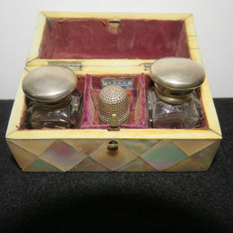 Very Rare Victorian Mother Of Pearl Ladies Travelling Vanity Set