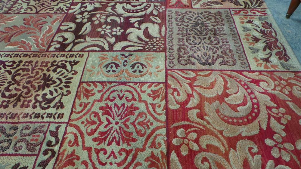 Beautiful Decorative Floor Rug | Antique & Vintage | Moonee Ponds Antiques | Australia Wide Delivery