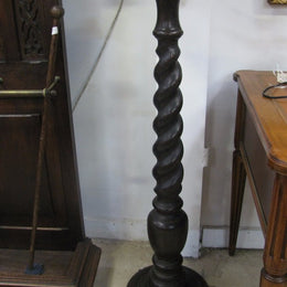 Jacobean Barley Twist Pedestal