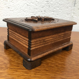 Beautiful Swiss carved wooden musical trinket box. In good clean original working condition.