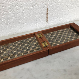 Vintage inlaid wooden Cribbage box. In good clean original condition.