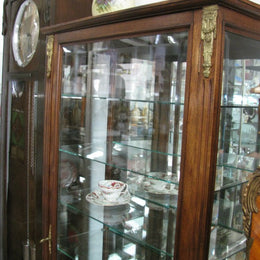 French Vitrine
