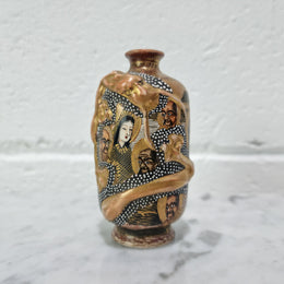 Antique Japanese mini Satsuma vase with signature "Mon" to base. In good original condition, please view photos as they help form part of the description.