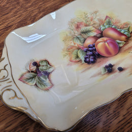 Lovely Aynsley orchard gold serving tray, in good orginal condition. Please view photos as it forms part of the description.