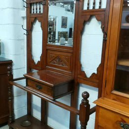 Australian Federation Hallstand