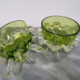 Lovely pair of Victorian green glass open salt bowls with clear frilled edging. In good original condition.