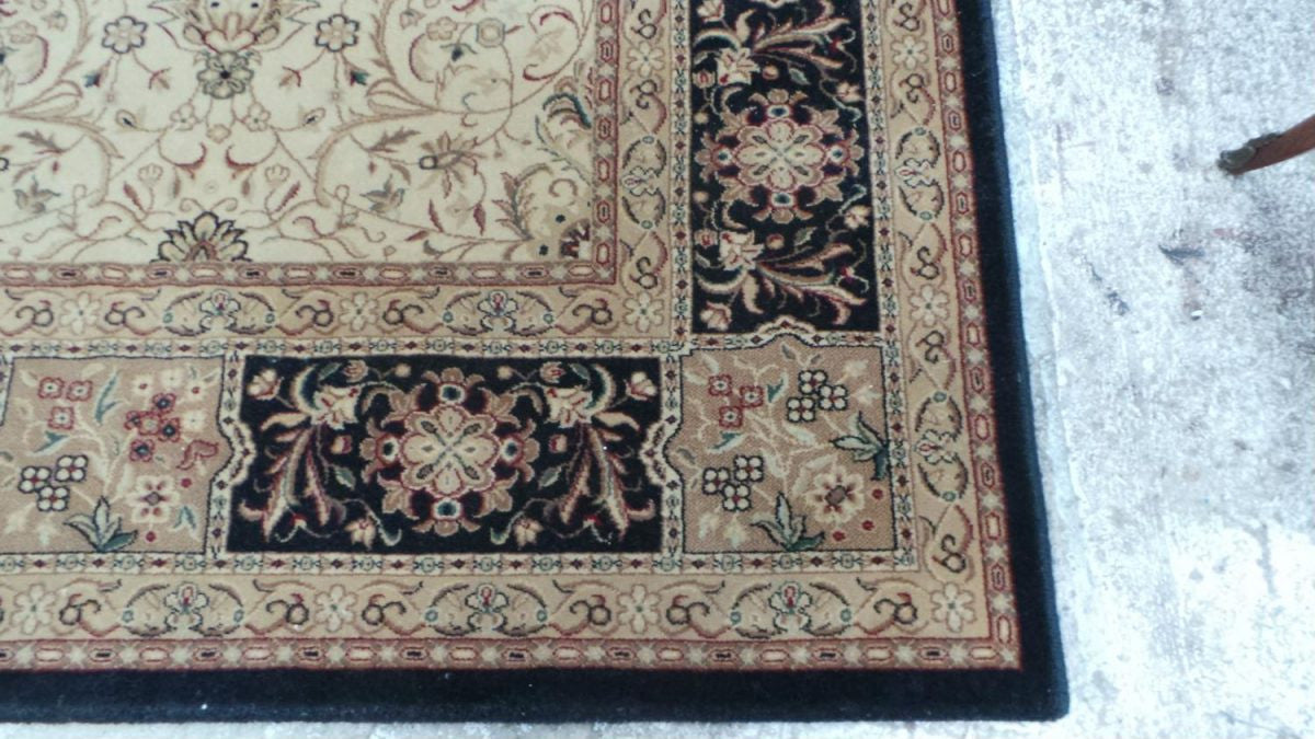 Persian Style Wool Floor Rug