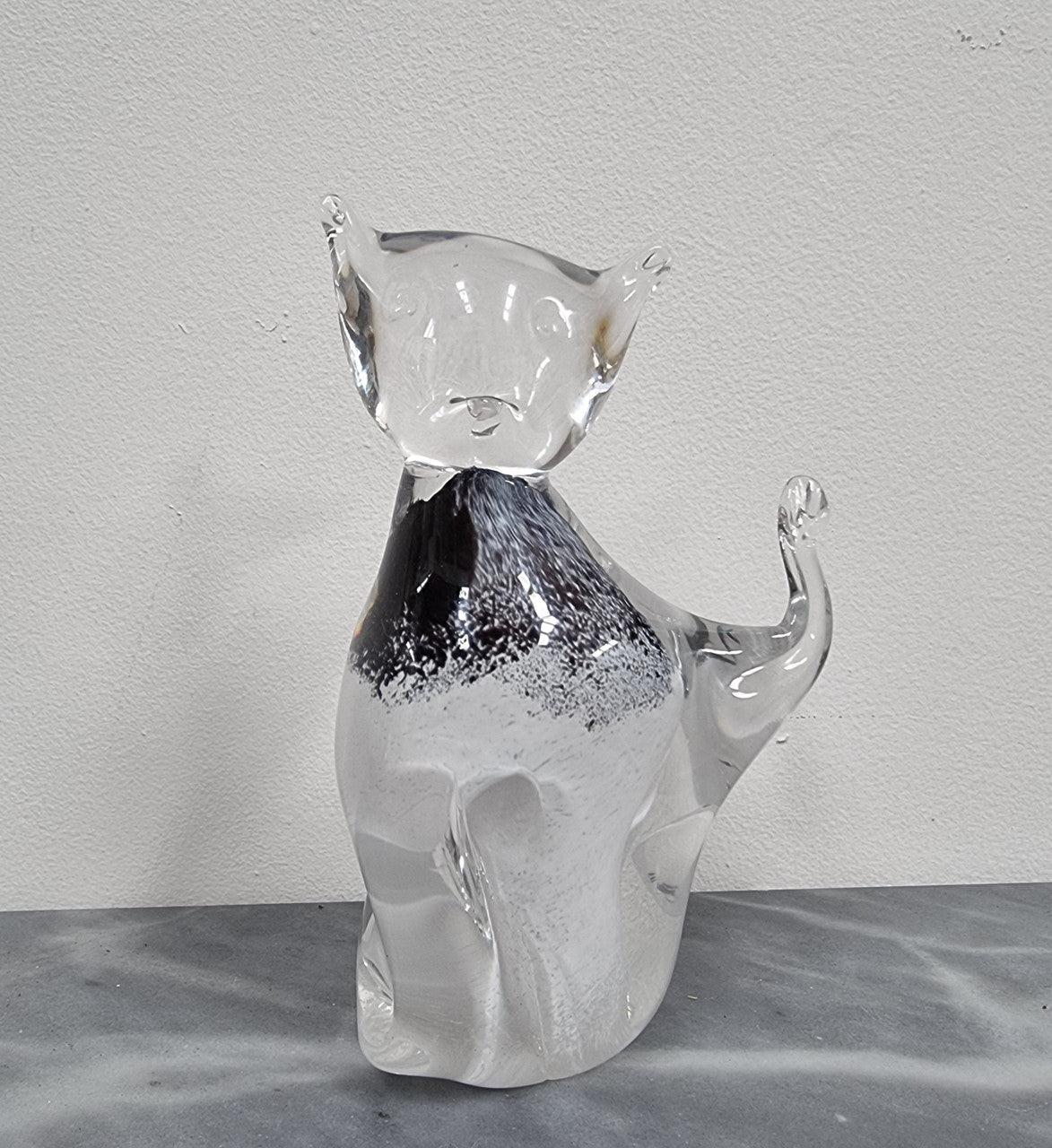 Signed Swedish Minne Fran Art Glass Cat