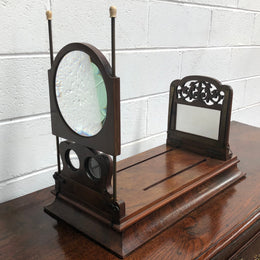 Victorian beautiful Walnut stereoscope viewer with 12 amazing photo view cards of all different locations. In good original detailed condition.