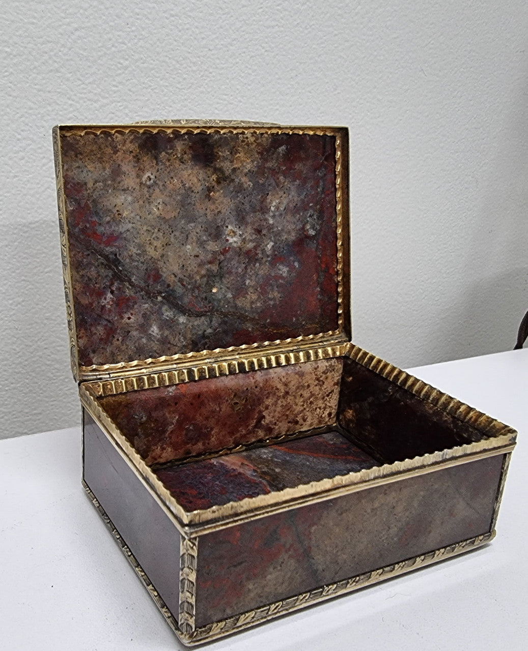 Rare & Beautiful 18th Century Silver Gilt & Red Moss Agate Trinket Box