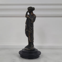 Fine detail Victorian miniature cast bronze Dianna of Gbii sculpture. In great original condition.