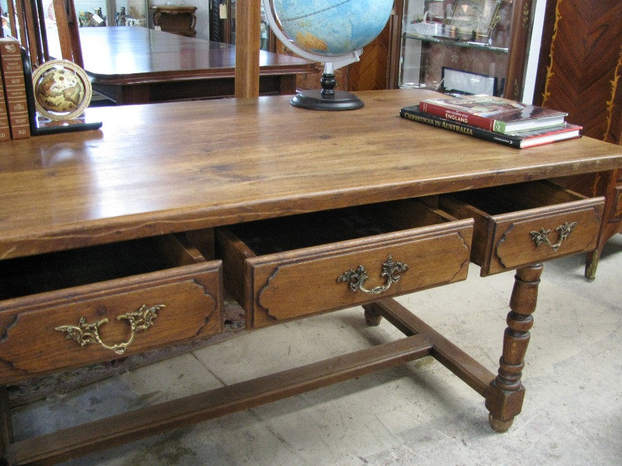 Lovely French Provincial Desk | Antique & Vintage | Moonee Ponds Antiques | Australia Wide Delivery