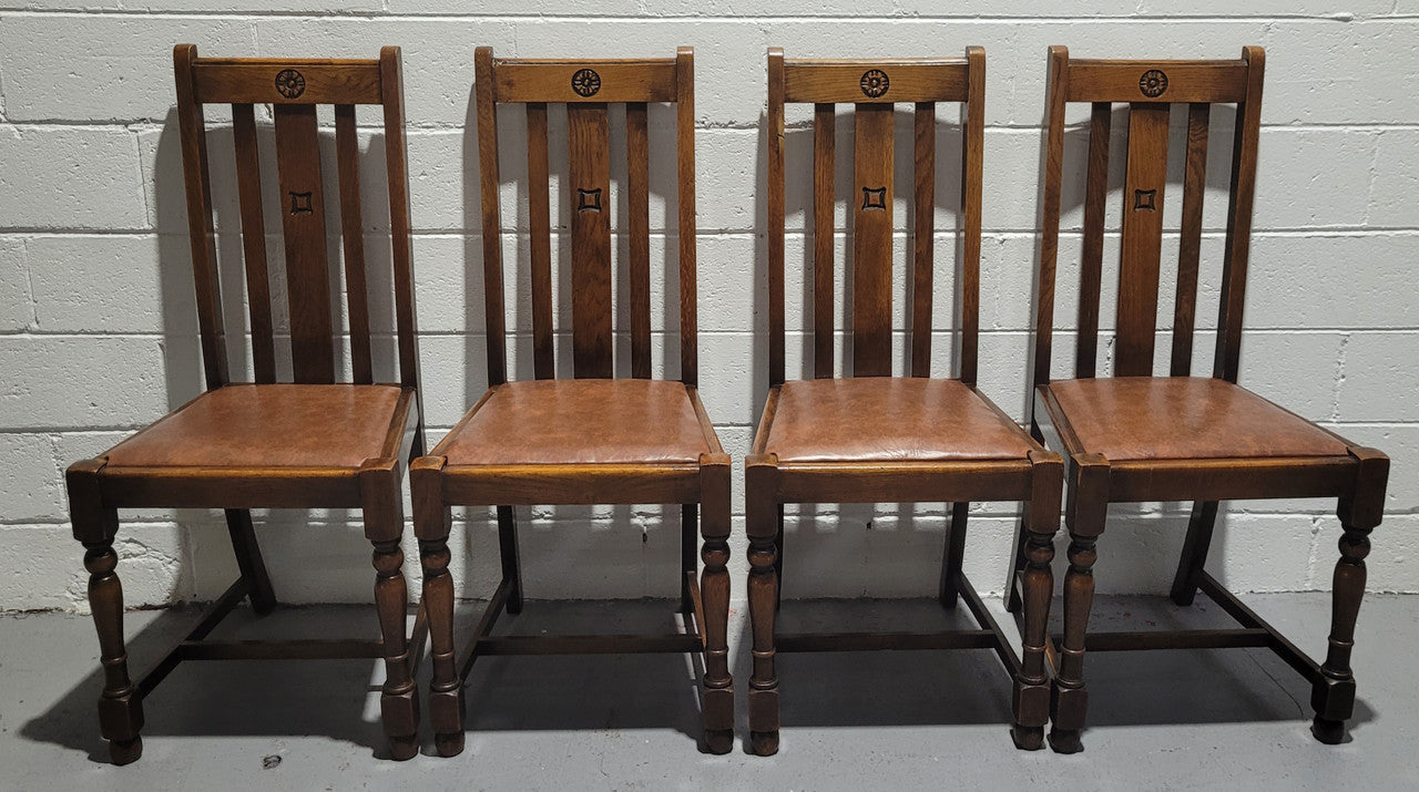 Fabulous Small Oak Extension Table & Four Dinning Chairs | Antique & Vintage | Moonee Ponds Antiques | Australia Wide Delivery