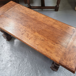 Beautiful French Oak, solid coffee table with a chunky base and in good original detailed condition. Great size for smaller rooms.