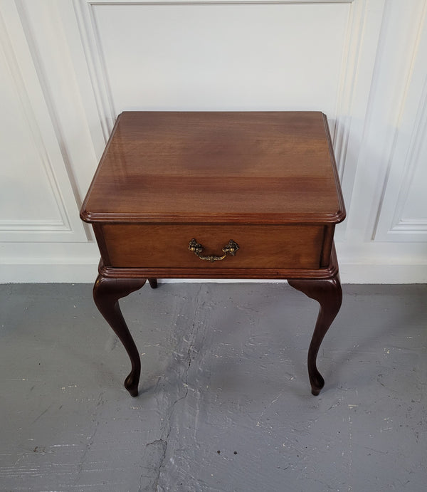 Vintage Mahogany single drawer cabriole leg bedside table. It has been sourced from locally and is in good original detailed condition.