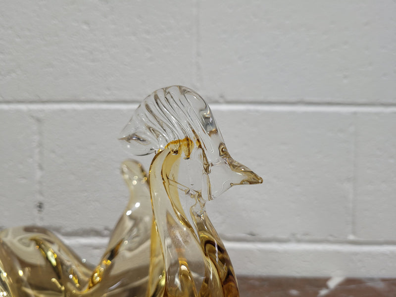 Murano style golden yellow glass bird bowl. In good original condition with no chips or cracks.