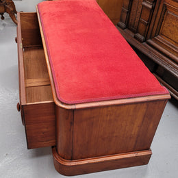 Victorian Cedar blanket box seat with lovely upholstery. This beautiful seat could be used in a bedroom in front of a bed or a hallway to store shoes and sit on when putting them on. It is in good original condition, please view photos as they help form part of the description.