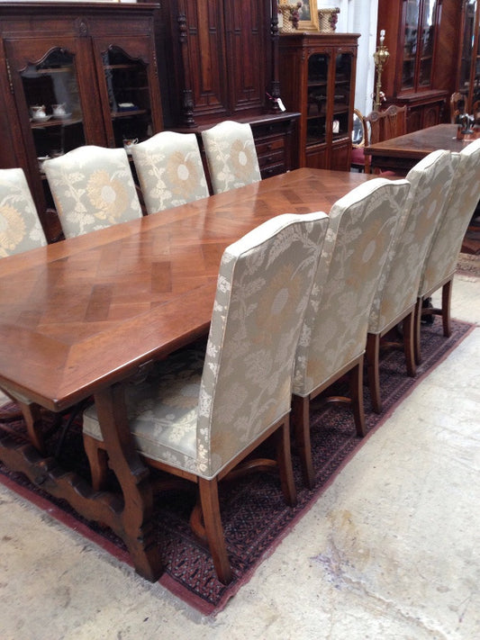 Set Of 8 French Provincial Style Chairs