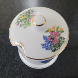 Fortnum & Mason Piccadilly London England floral decorated covered honey/jam pot. It is in good original condition with no chips or cracks, please view photos as they help form part of the description.