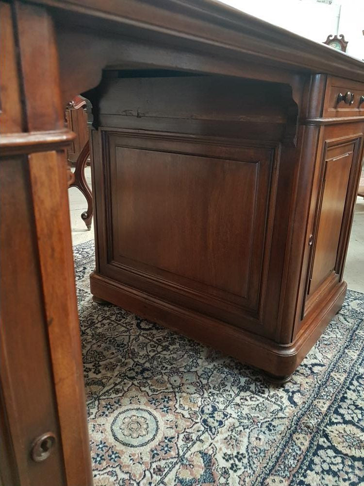 French 19th Century Walnut Pedestal Desk