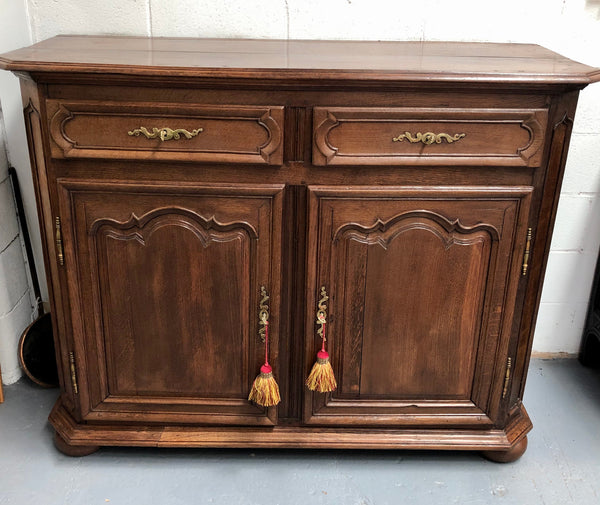 Lovely Antique late 18th century sideboard