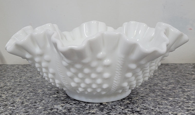 Charming frilled edge “Fenton” milk glass bowl. It is in good original condition, please view photos as they help form part of the description.