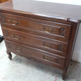 French Chest of Drawers-1