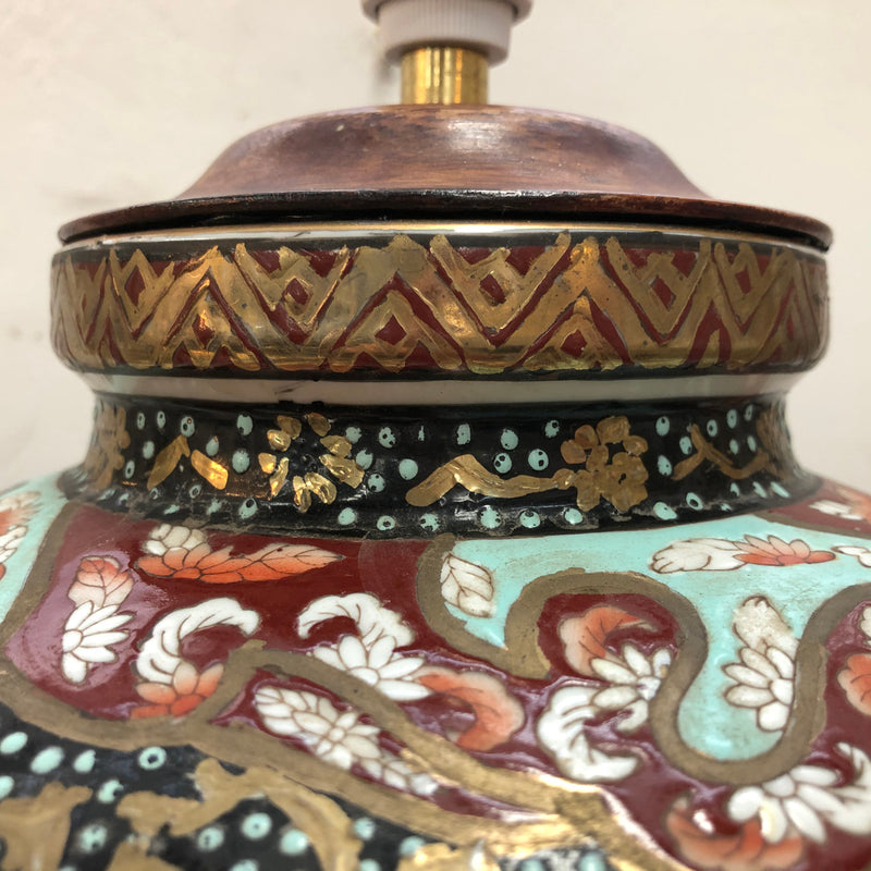 Beautiful Oriental hand painted and gilt decorative large lamp base with lovely detail and in good working order.