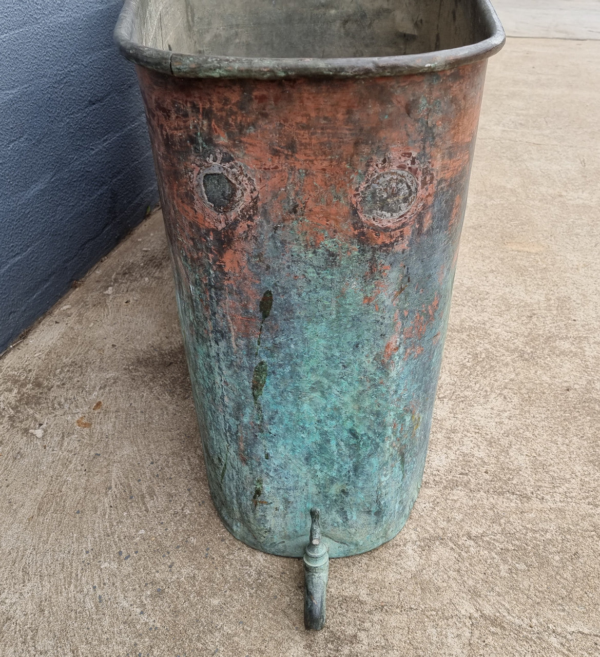 Rare French 19th Century copper and galvanized interior bath tub. In good original condition. Circa: 1850's . Fabulous for inside or outside in the garden.