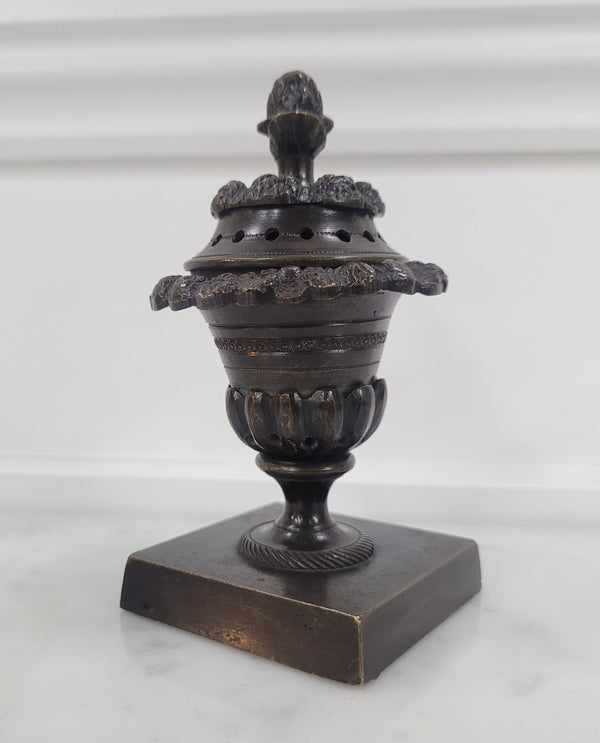 Lovely rare Victorian Antique bronze miniature insence burner. Finely cast and detailed. In good original condition