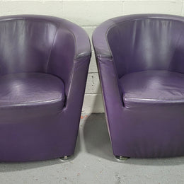 Pair of vintage Parentesi armchairs designed by Pietro Arosio for Tacchini with original leather upholstery and in good original detailed condition.