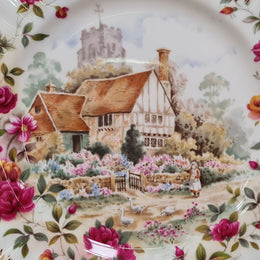 Four Seasons Summer Royal Albert plate from original artwork by F.F.Errill. Marked 1989. Has a lovely gold trim in good original condition. Please view photos as they form part of the description.