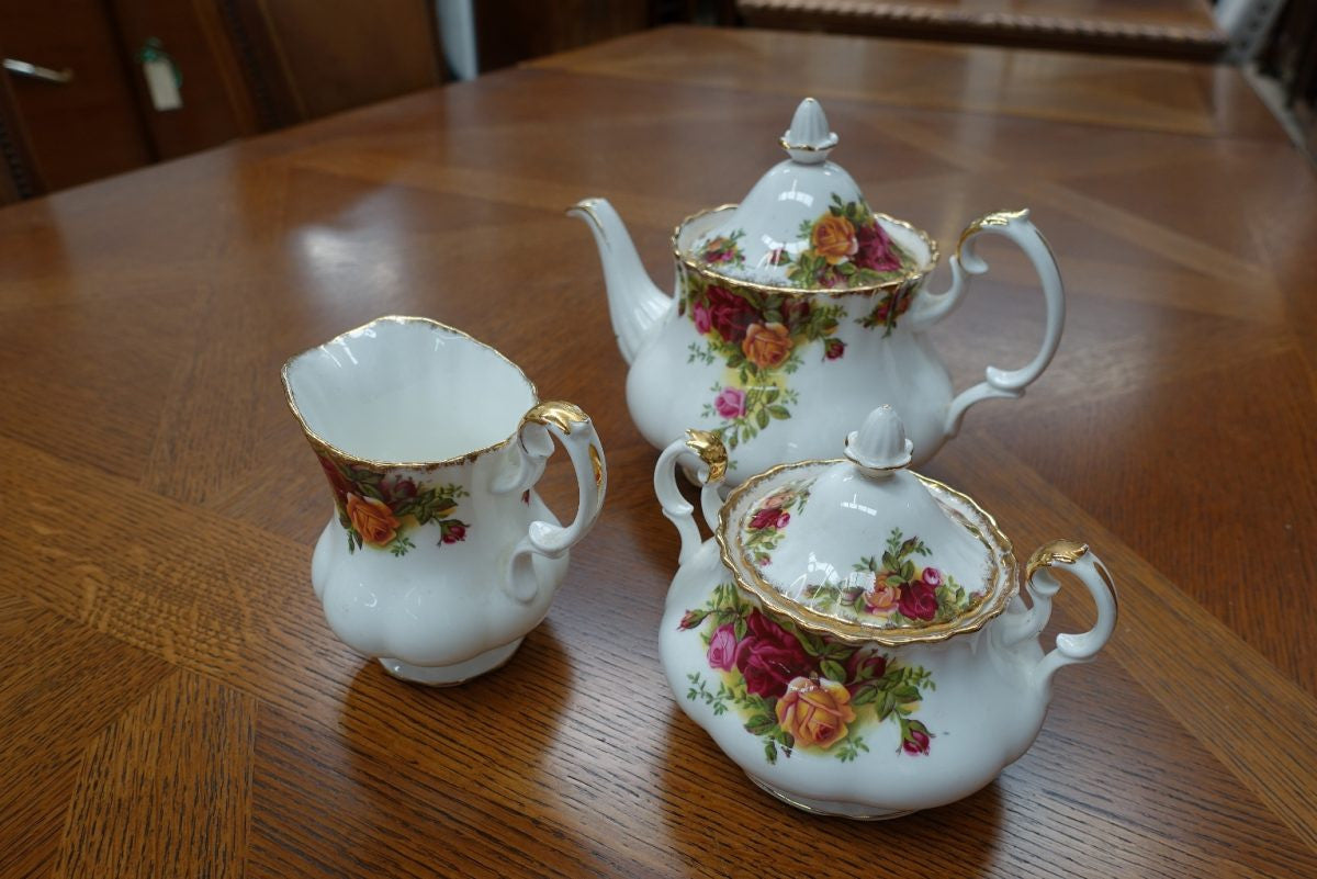 Royal Albert Old Country Roses Tea Set | Antique & Vintage | Moonee Ponds Antiques | Australia Wide
