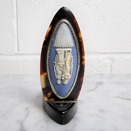 Rare Georgian Tortoiseshell and Jasper Ware and Silver snuff box. Oval shape and is in good original condition, please view photos as they help form part of the description.