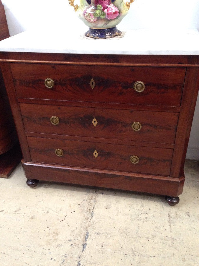 Flame Mahogany Chest Of Drawers