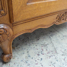French Louis XV Vitrine